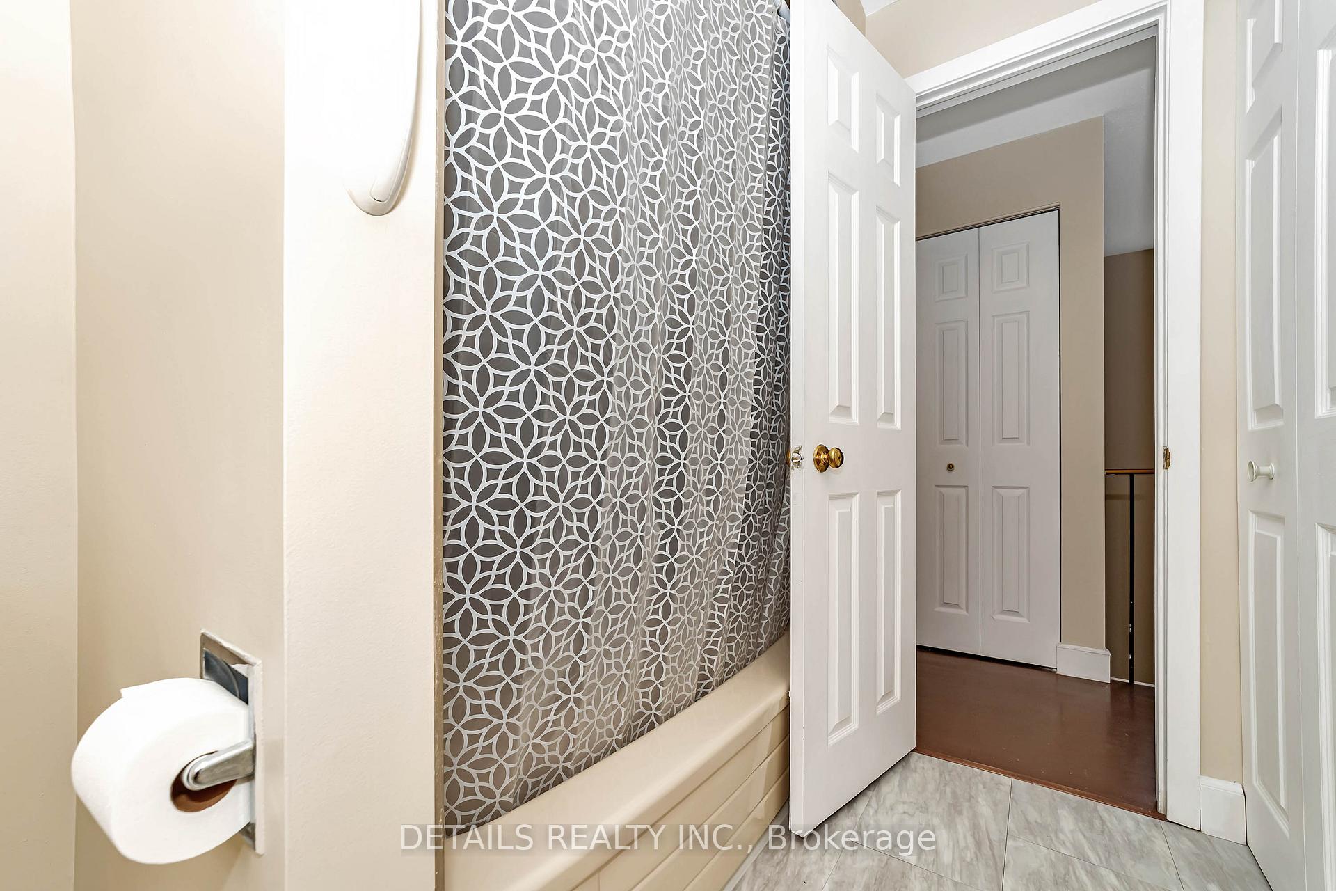 Photo 19 of 6085 Meadowhill Crescent, Ottawa, Chapel Hill — HOMEH
