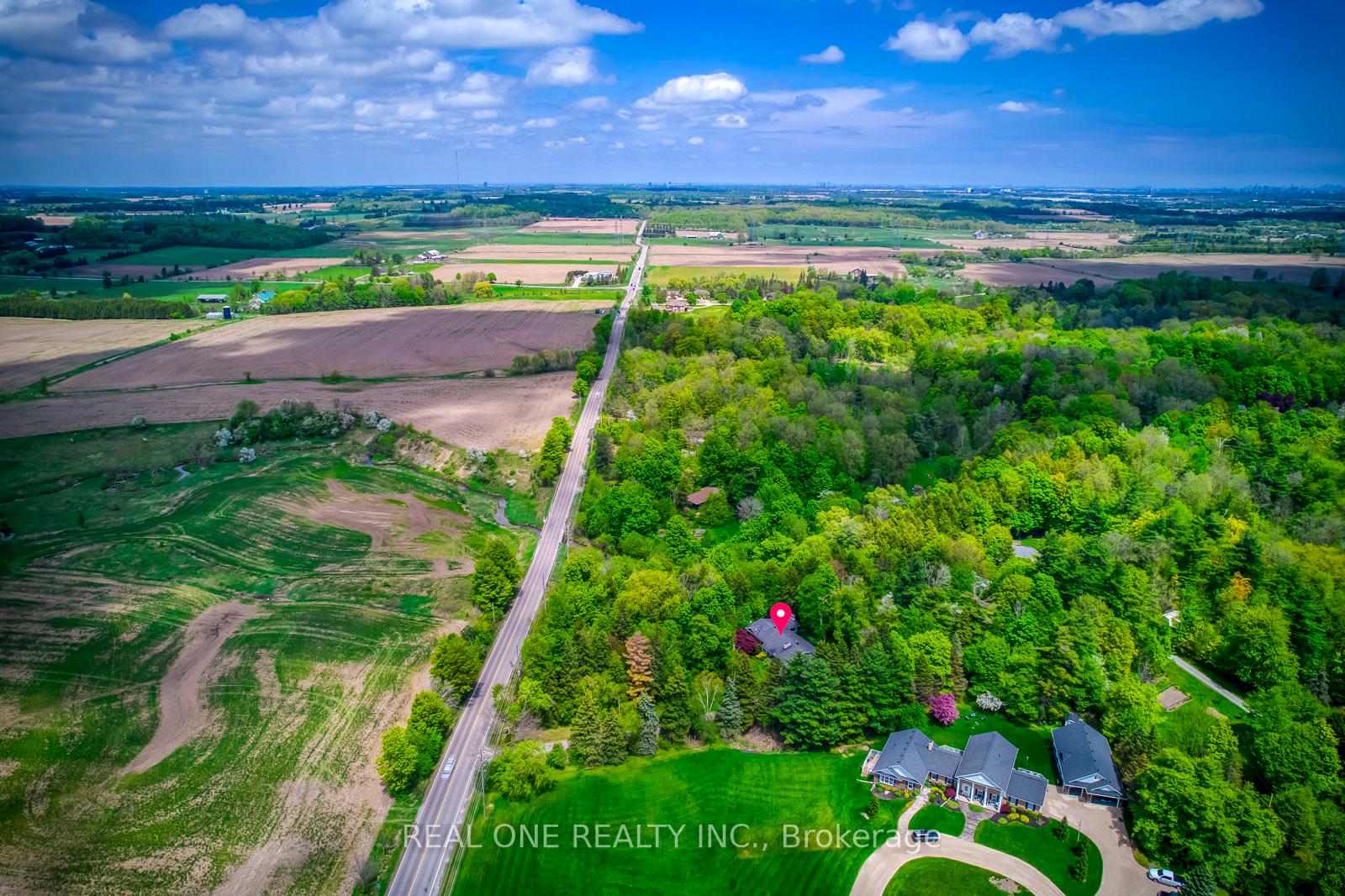 Photo 3 of 9416 5 Side Road, Milton, Milton North — HOMEH