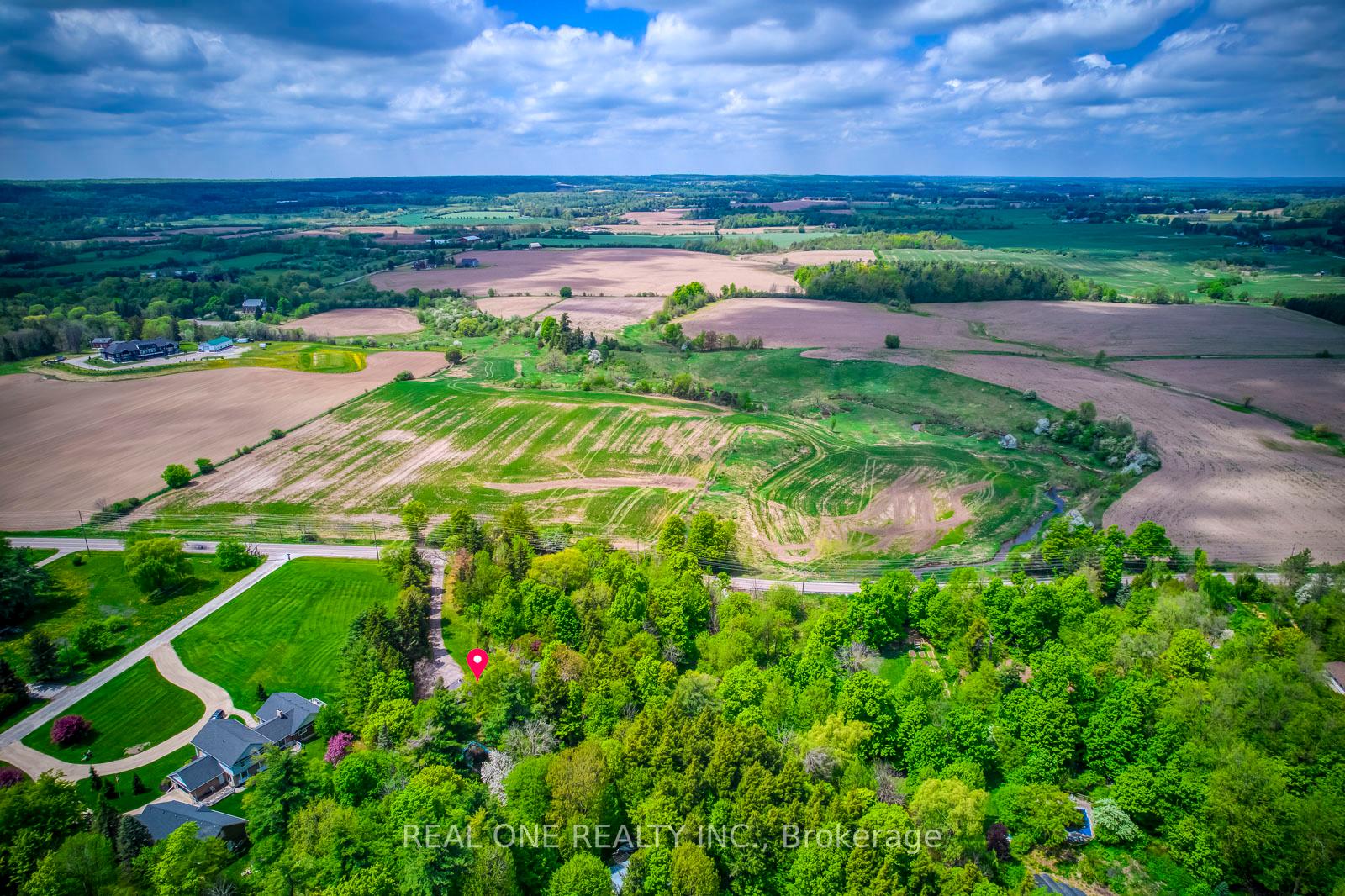 Photo 5 of 9416 5 Side Road, Milton, Milton North — HOMEH