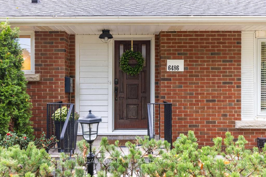 Photo 3 of 6486 Mcmicking Street, Niagara Falls, Stamford — HOMEH