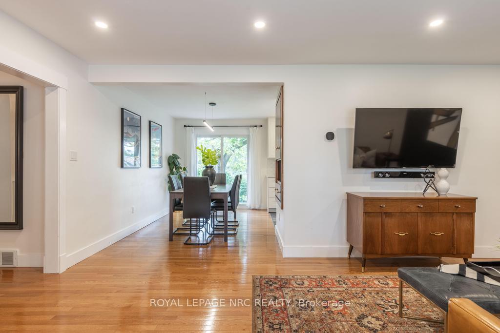 Photo 7 of 6486 Mcmicking Street, Niagara Falls, Stamford — HOMEH