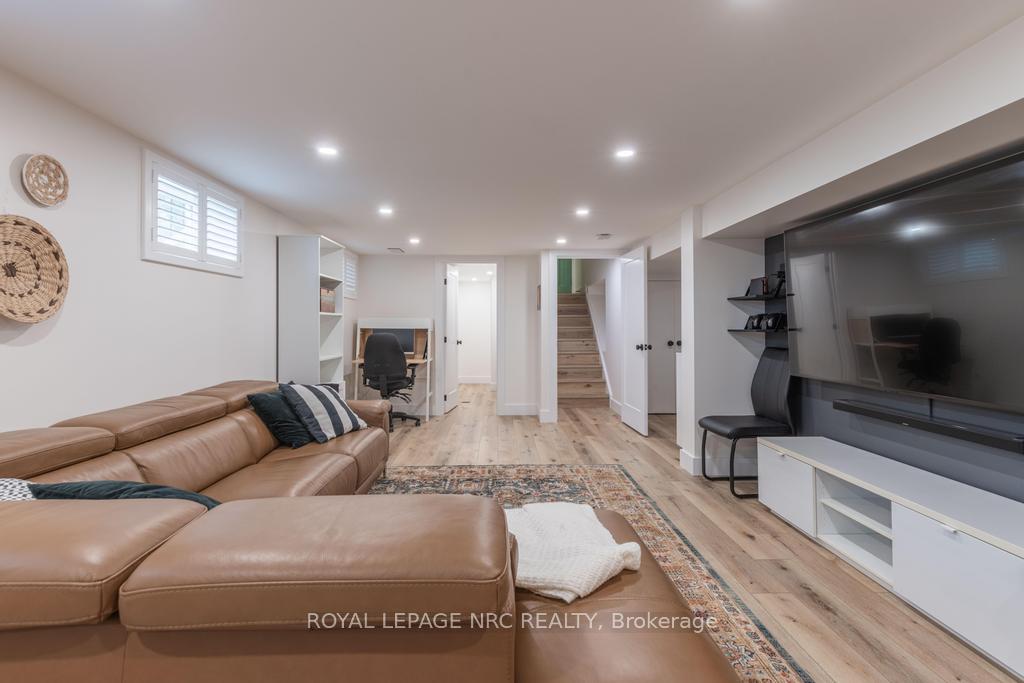 Photo 22 of 6486 Mcmicking Street, Niagara Falls, Stamford — HOMEH