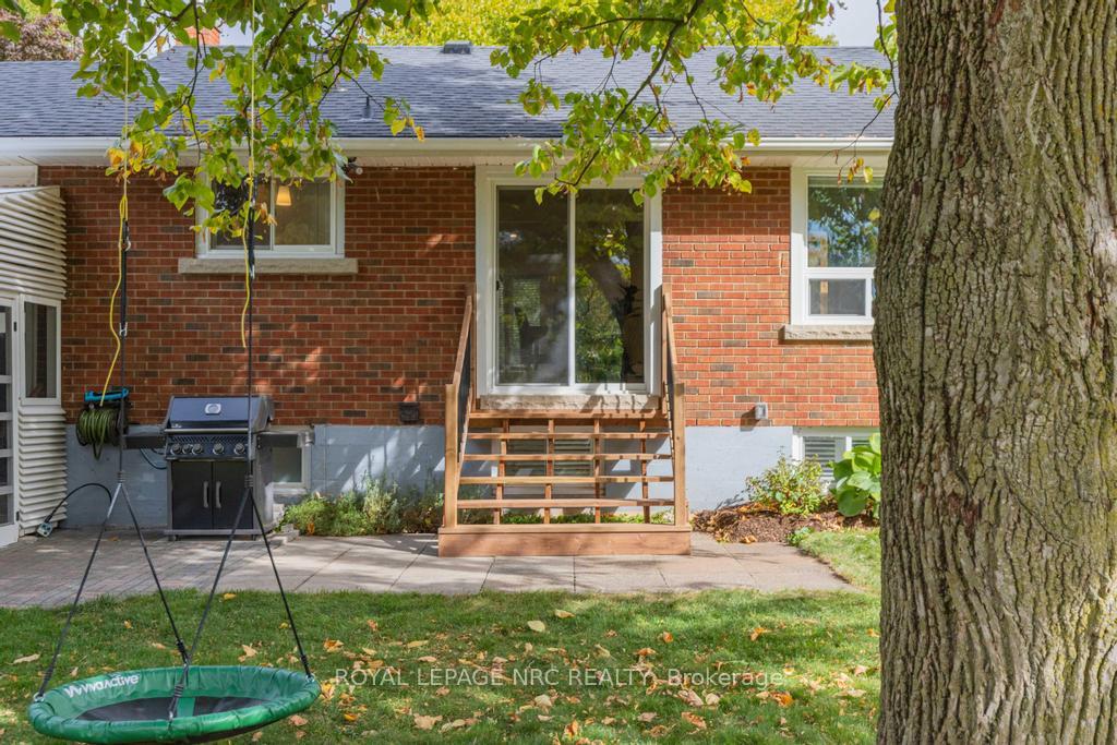 Photo 33 of 6486 Mcmicking Street, Niagara Falls, Stamford — HOMEH