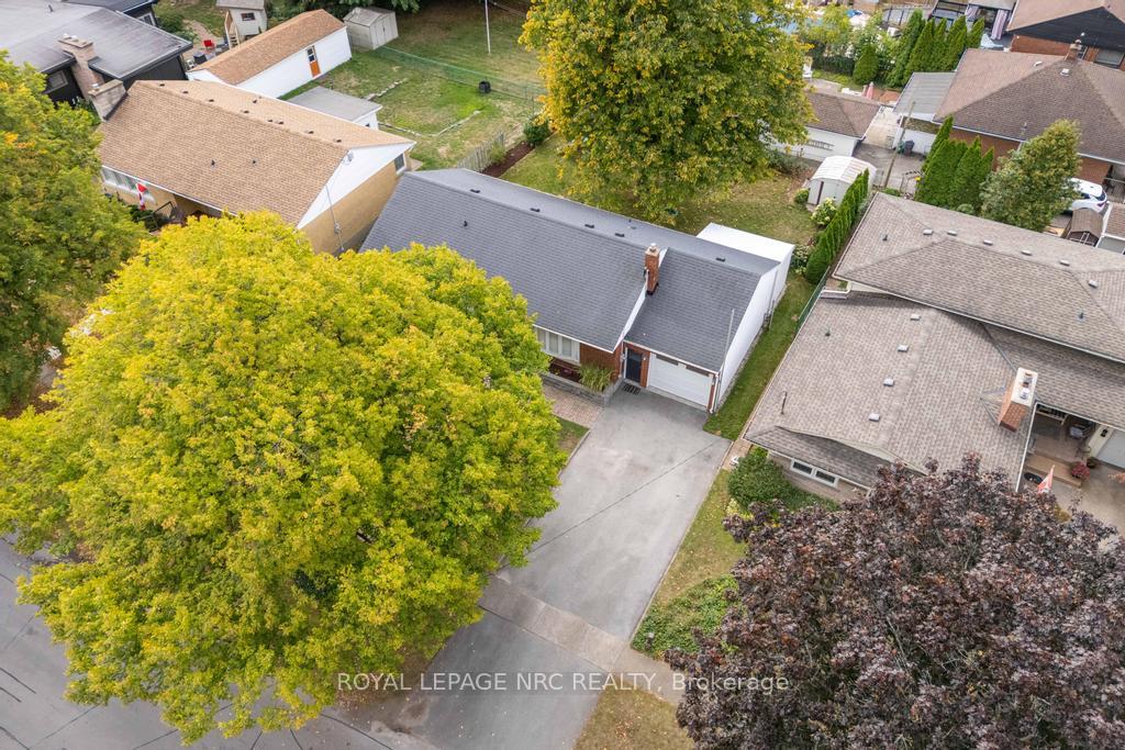 Photo 37 of 6486 Mcmicking Street, Niagara Falls, Stamford — HOMEH
