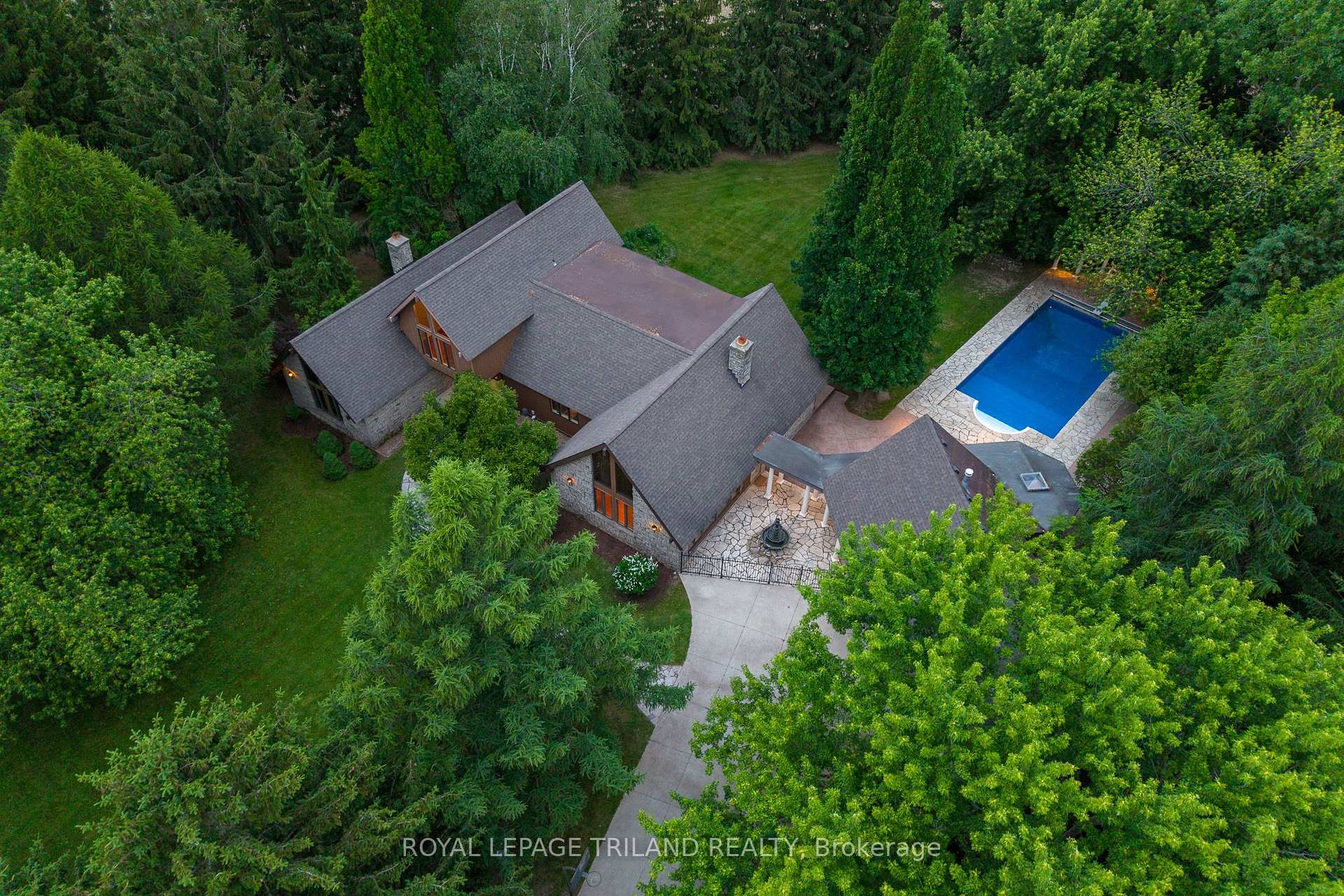 Photo 6 of 3812 Bannerd Drive, Perth South, Downie — HOMEH