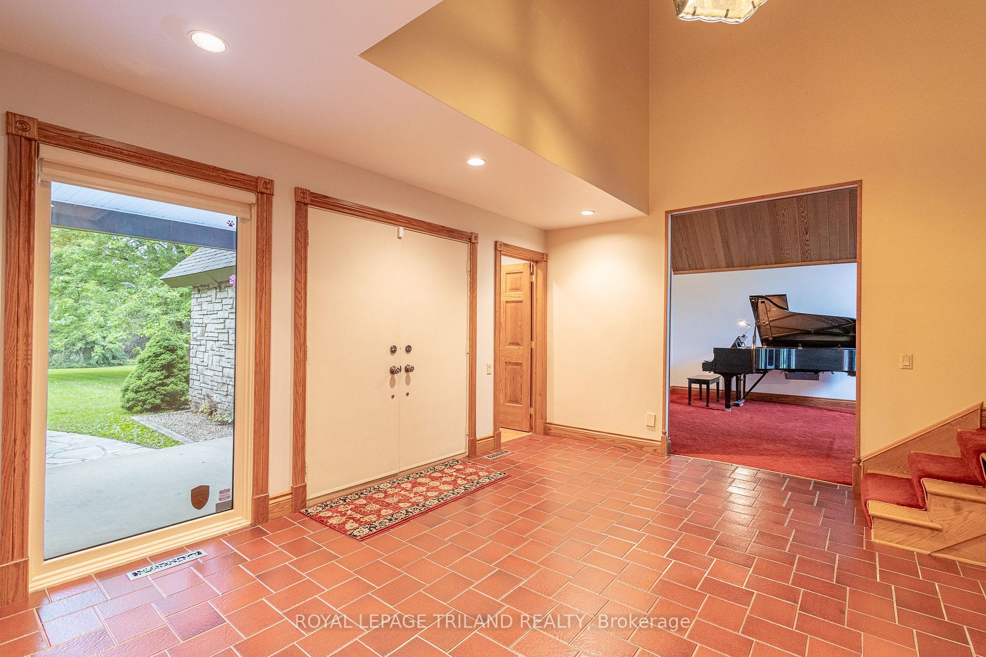 Photo 13 of 3812 Bannerd Drive, Perth South, Downie — HOMEH