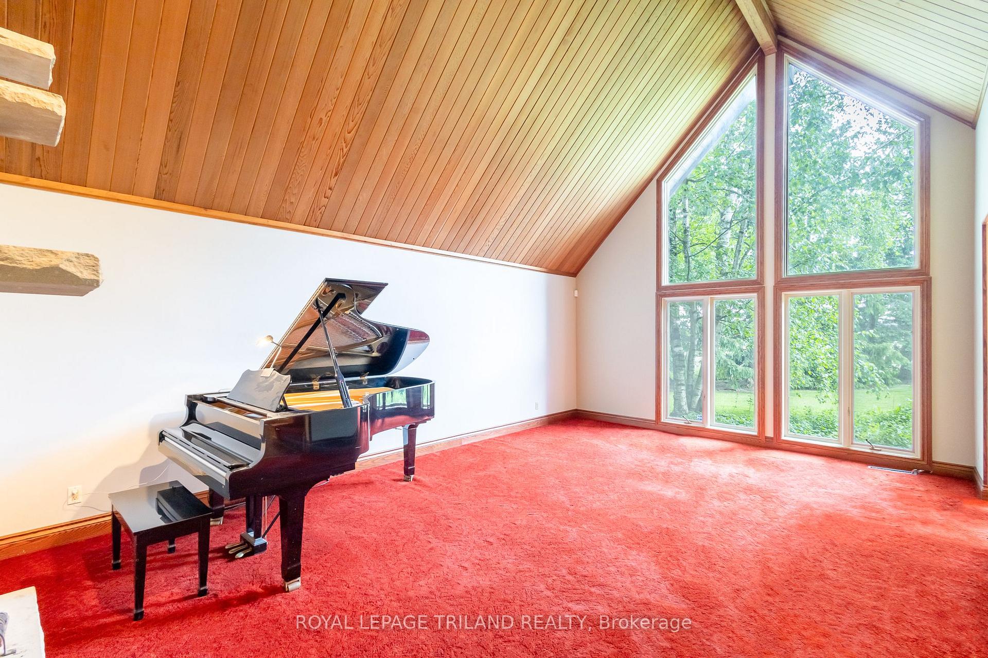 Photo 27 of 3812 Bannerd Drive, Perth South, Downie — HOMEH