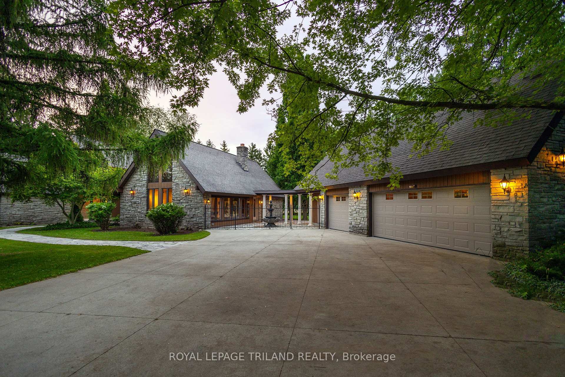 Photo 50 of 3812 Bannerd Drive, Perth South, Downie — HOMEH