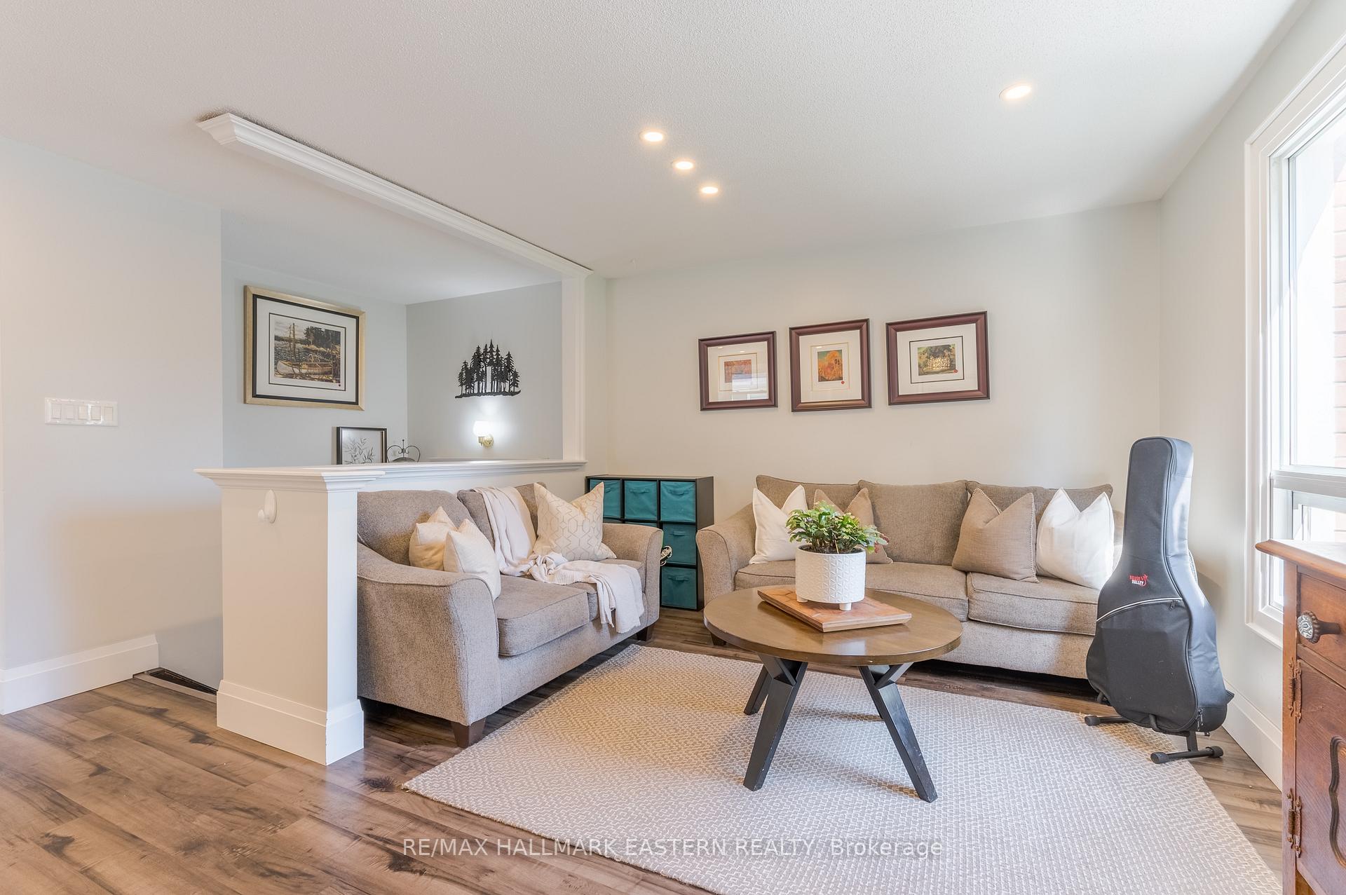 Photo 9 of 769 Trailview Drive, Peterborough, Ashburnham Ward 4 — HOMEH