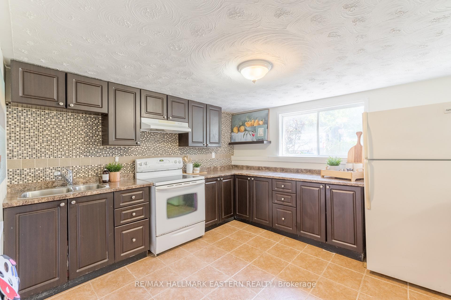Photo 23 of 769 Trailview Drive, Peterborough, Ashburnham Ward 4 — HOMEH