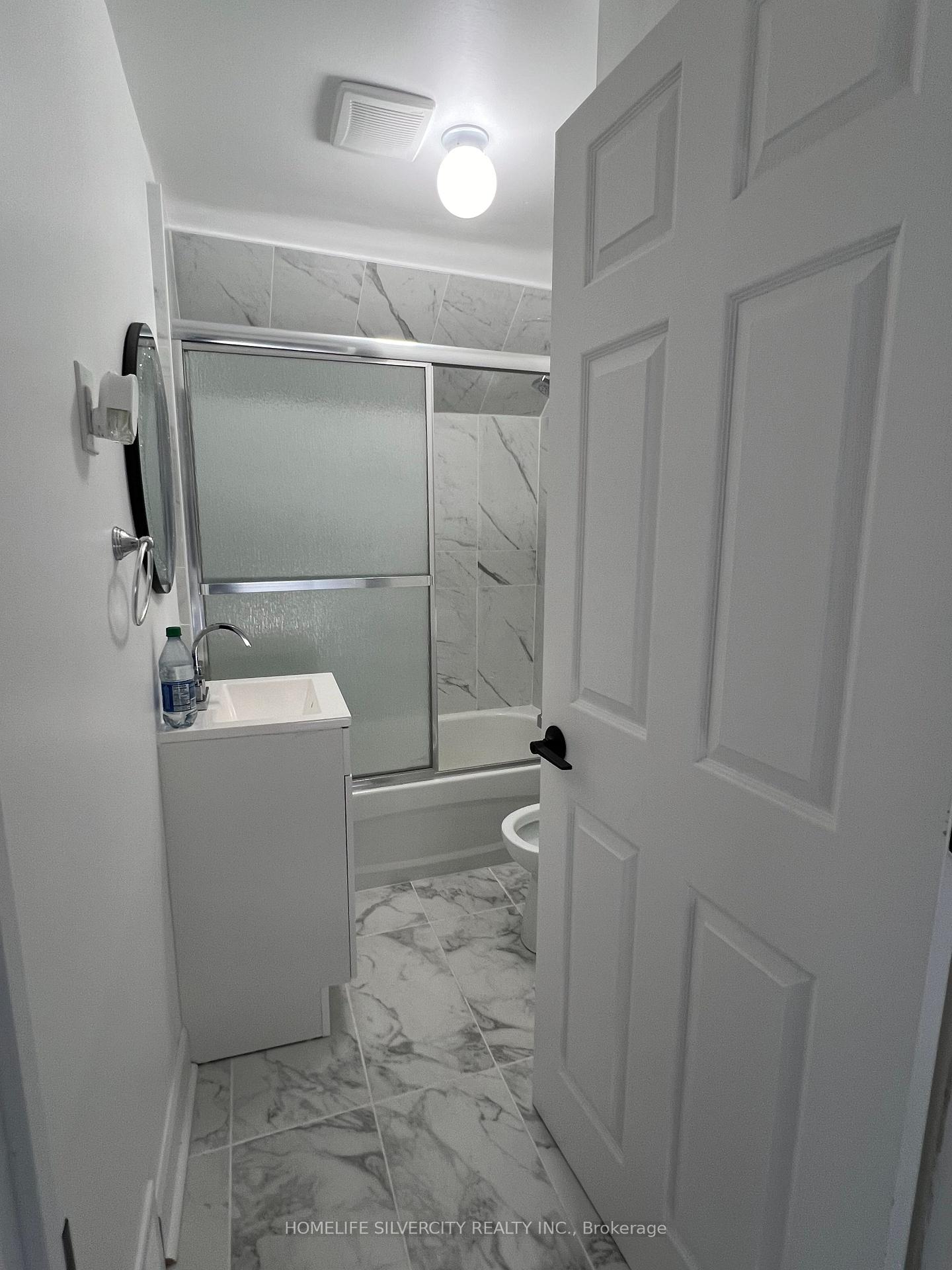 Photo 10 of 4737 Epworth Circle, Niagara Falls, Downtown — HOMEH