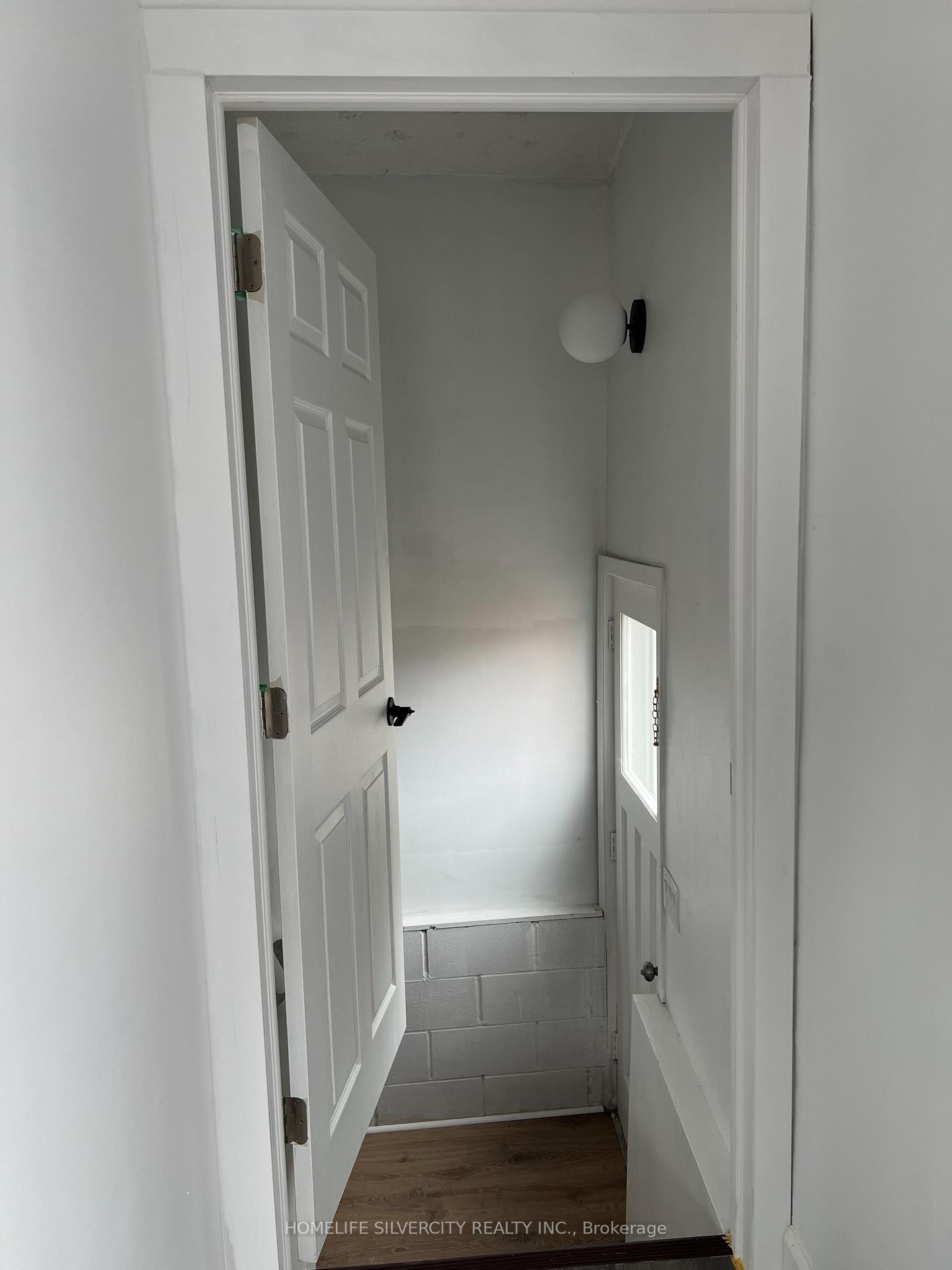 Photo 19 of 4737 Epworth Circle, Niagara Falls, Downtown — HOMEH
