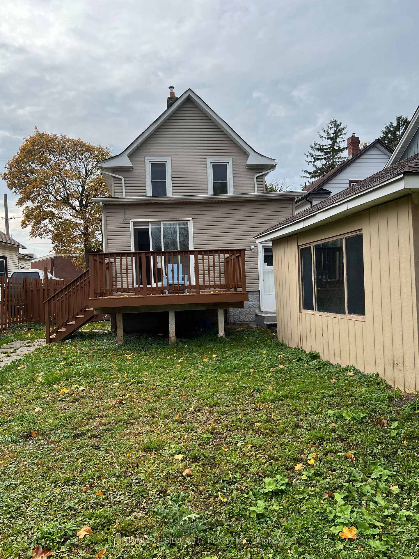 Photo 29 of 4737 Epworth Circle, Niagara Falls, Downtown — HOMEH