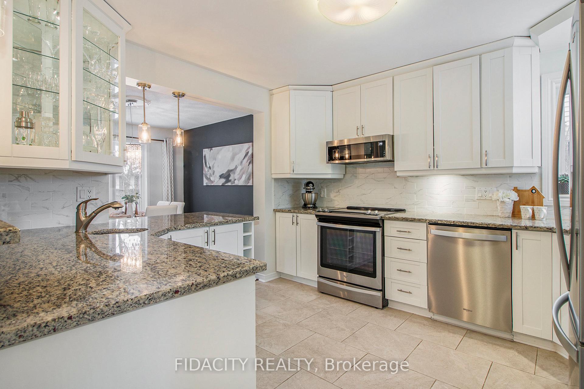 Photo 12 of 1777 Bromont Way, Ottawa, Chateauneuf — HOMEH