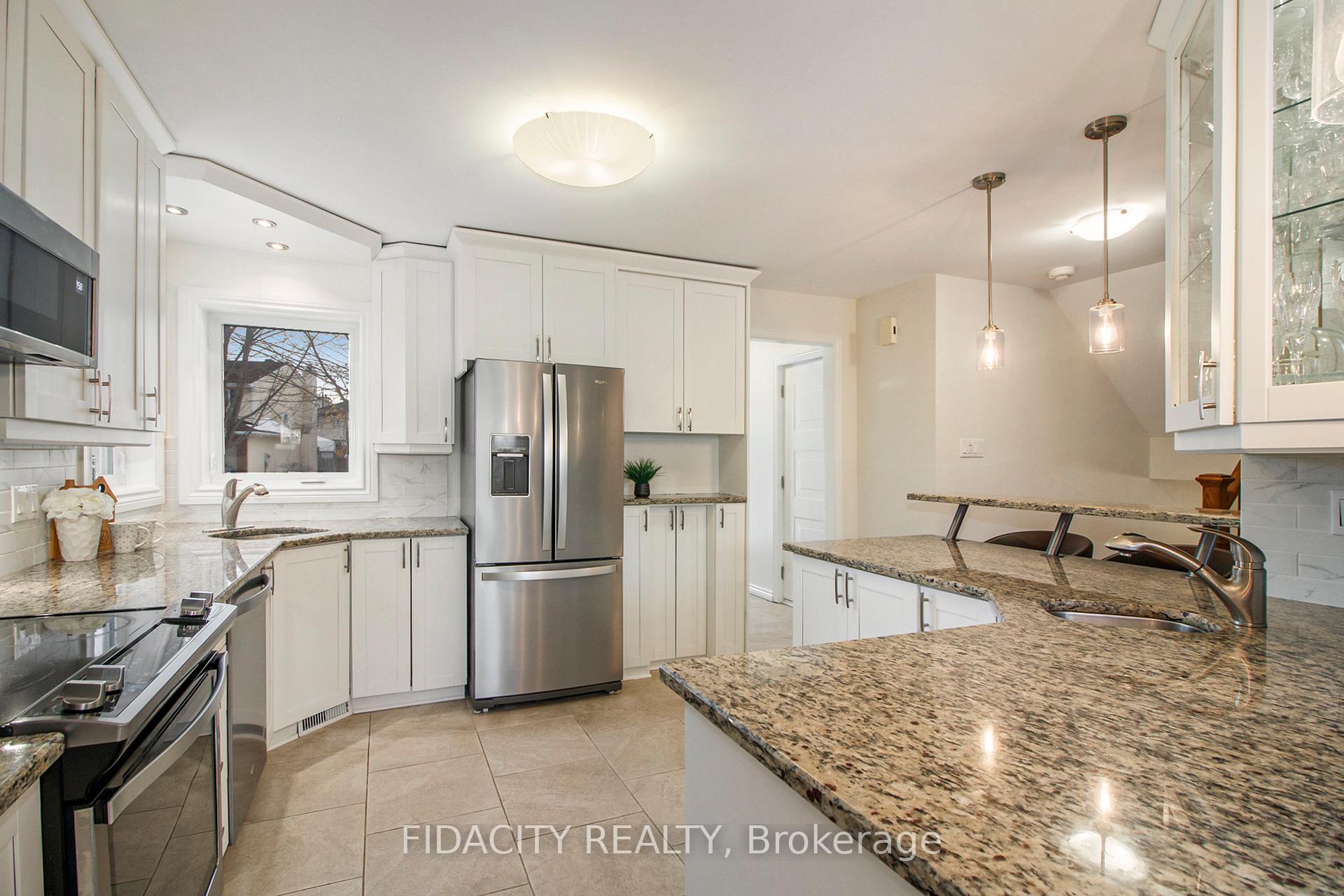 Photo 14 of 1777 Bromont Way, Ottawa, Chateauneuf — HOMEH