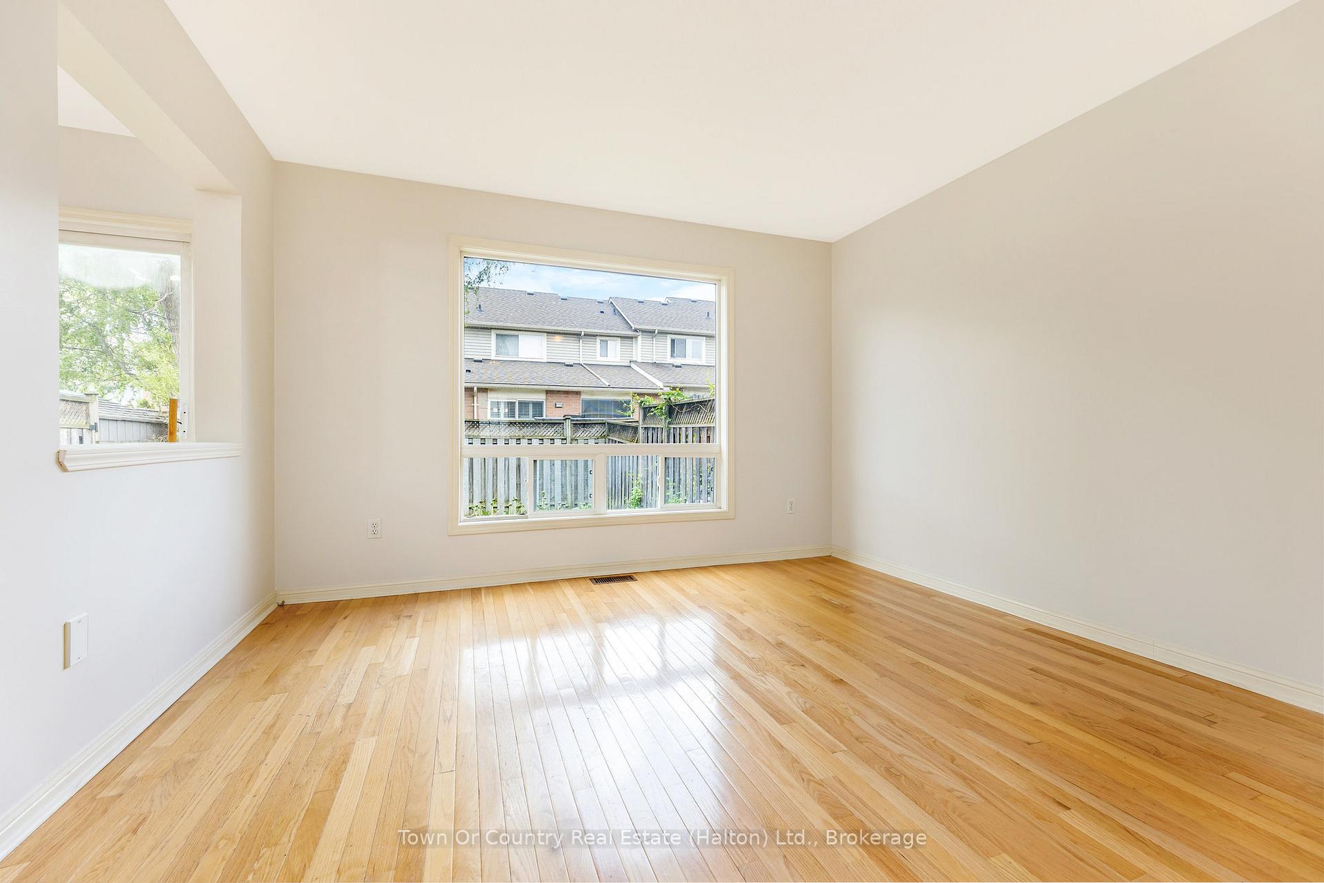 Photo 10 of 416 Patterson Drive, Milton, Clarke — HOMEH