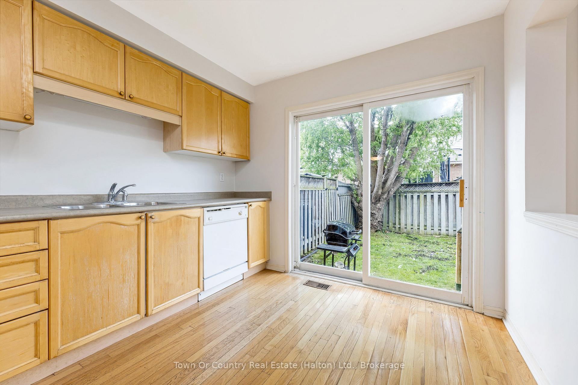 Photo 20 of 416 Patterson Drive, Milton, Clarke — HOMEH