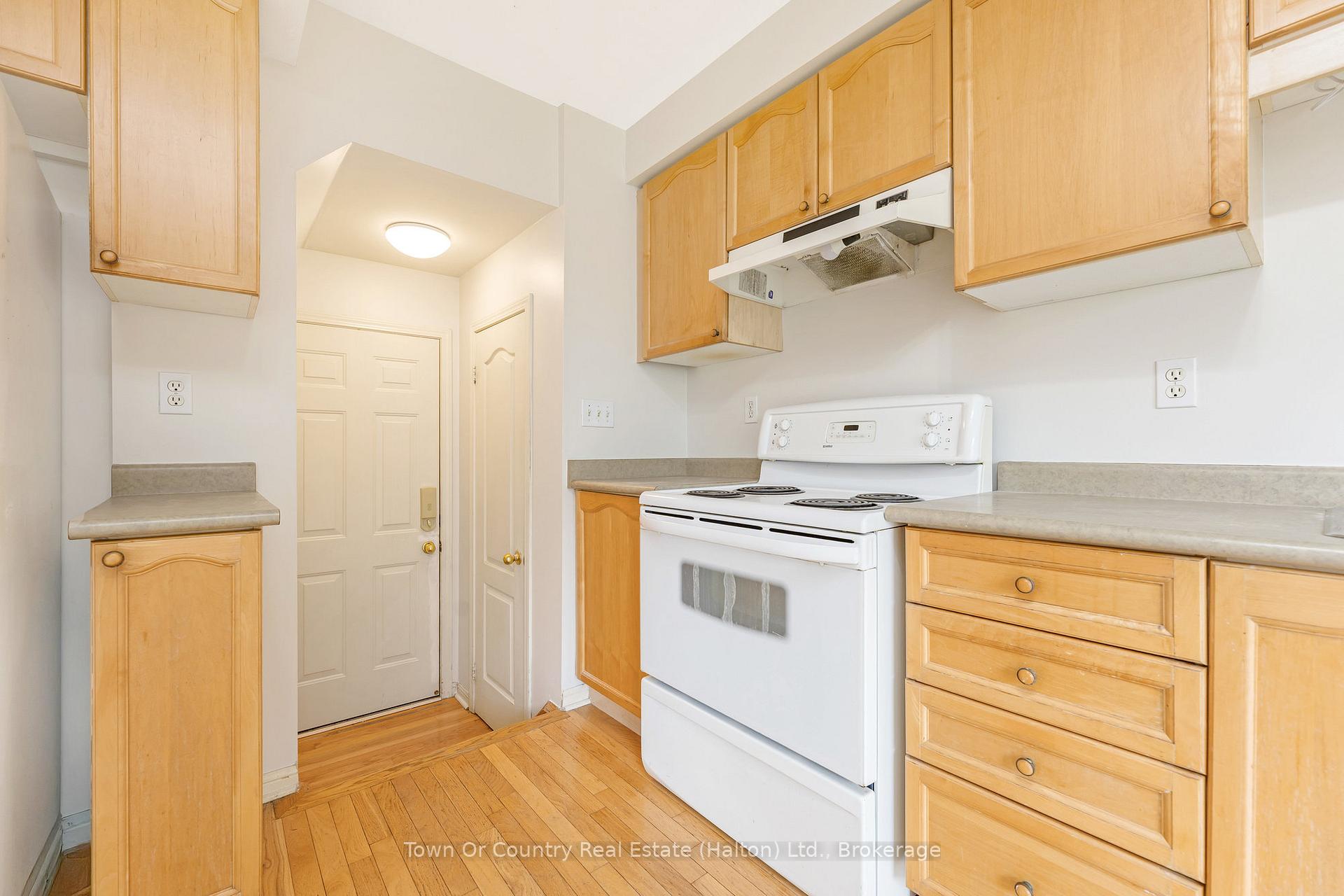 Photo 16 of 416 Patterson Drive, Milton, Clarke — HOMEH