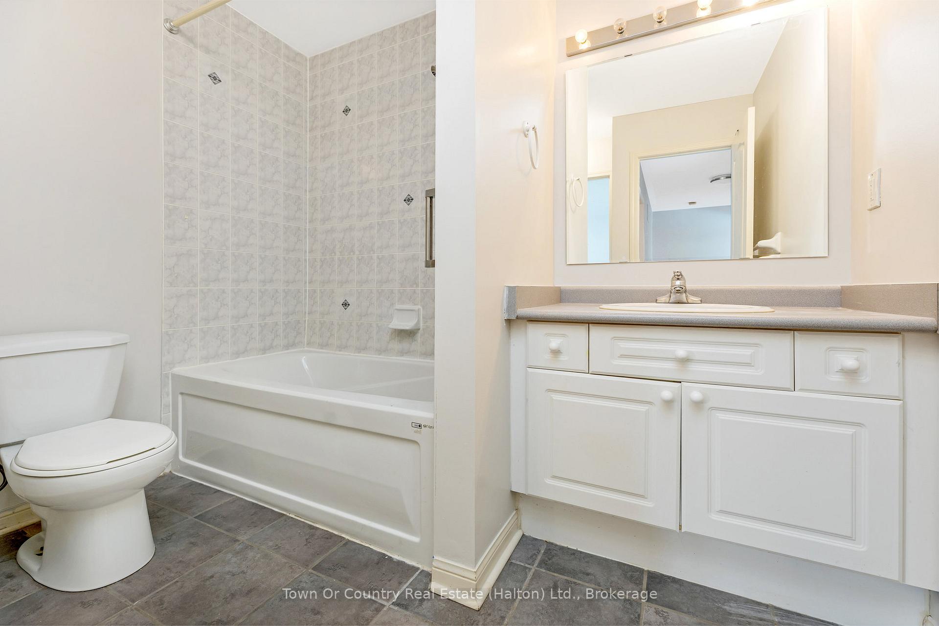 Photo 9 of 416 Patterson Drive, Milton, Clarke — HOMEH