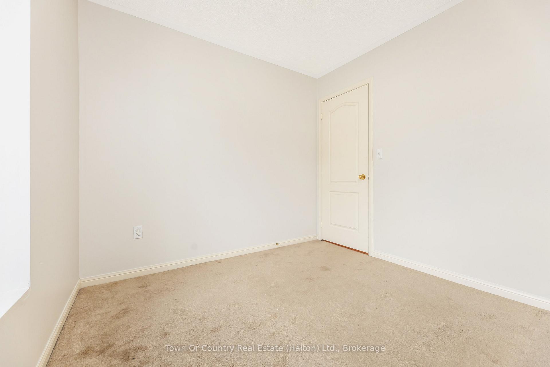Photo 12 of 416 Patterson Drive, Milton, Clarke — HOMEH