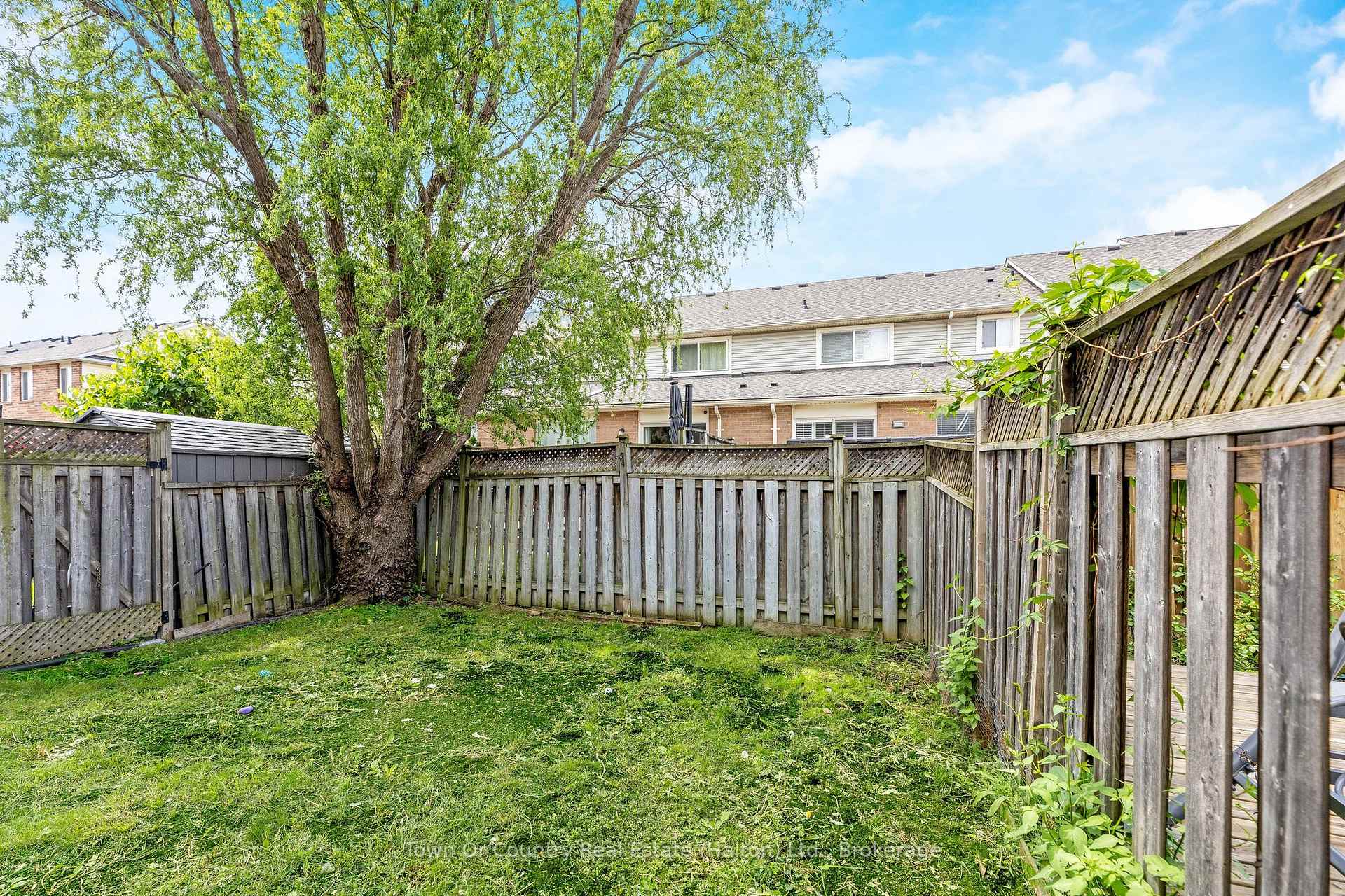 Photo 17 of 416 Patterson Drive, Milton, Clarke — HOMEH