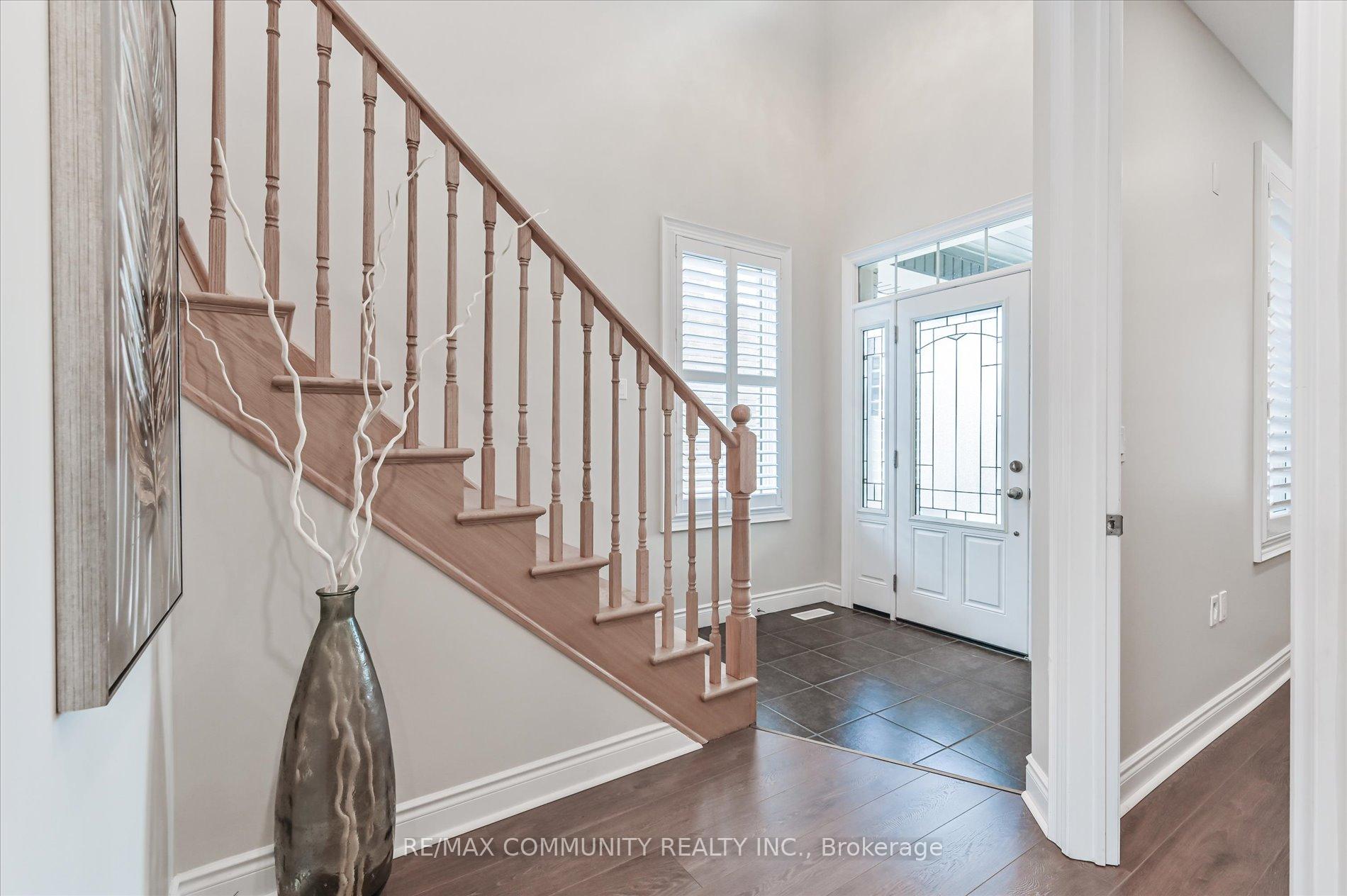Photo 4 of 1556 Cahill Drive, Peterborough, Otonabee Ward 1 — HOMEH