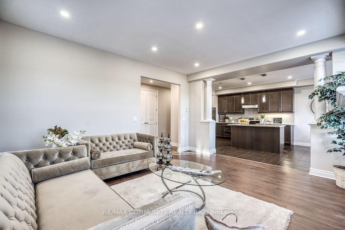 Photo 12 of 1556 Cahill Drive, Peterborough, Otonabee Ward 1 — HOMEH