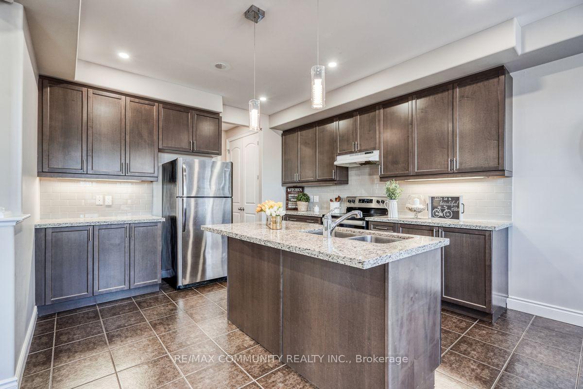 Photo 14 of 1556 Cahill Drive, Peterborough, Otonabee Ward 1 — HOMEH