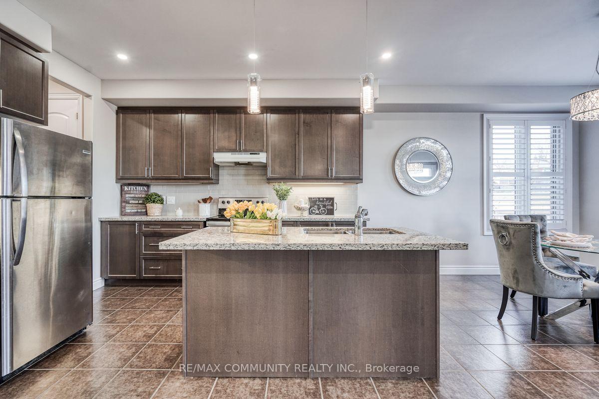 Photo 15 of 1556 Cahill Drive, Peterborough, Otonabee Ward 1 — HOMEH