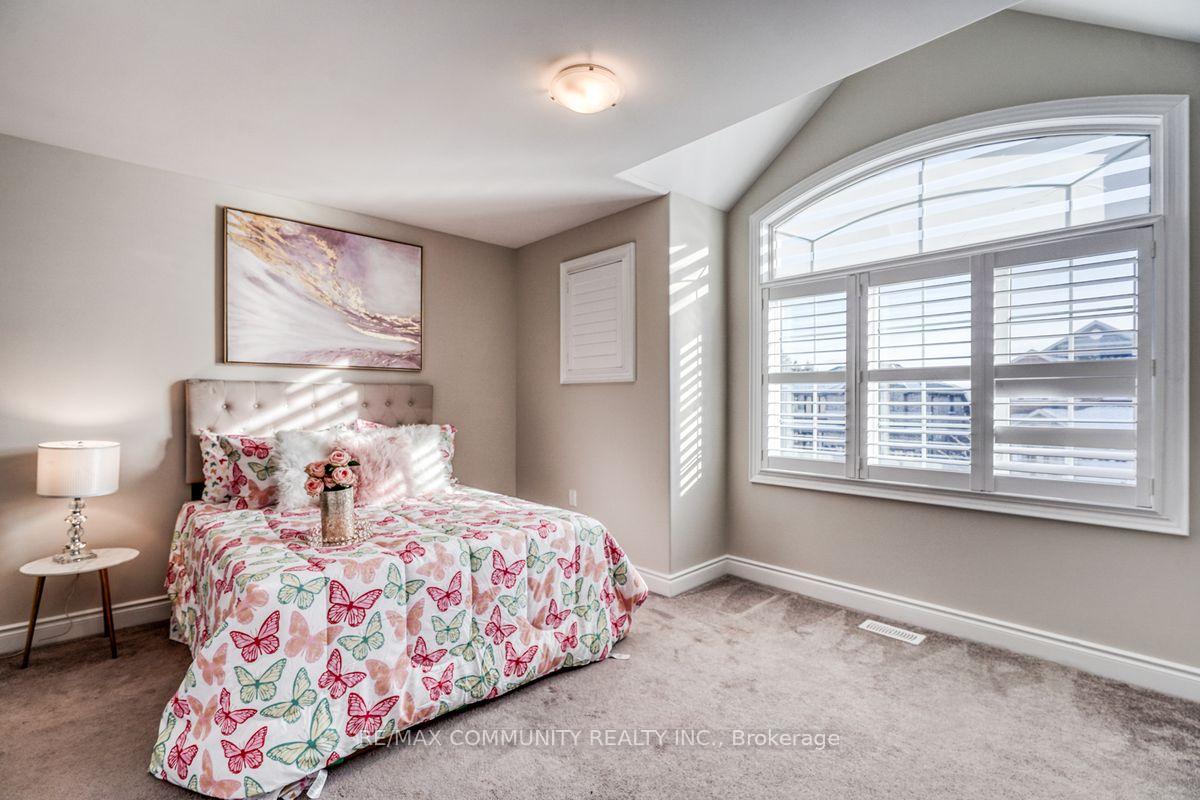 Photo 31 of 1556 Cahill Drive, Peterborough, Otonabee Ward 1 — HOMEH