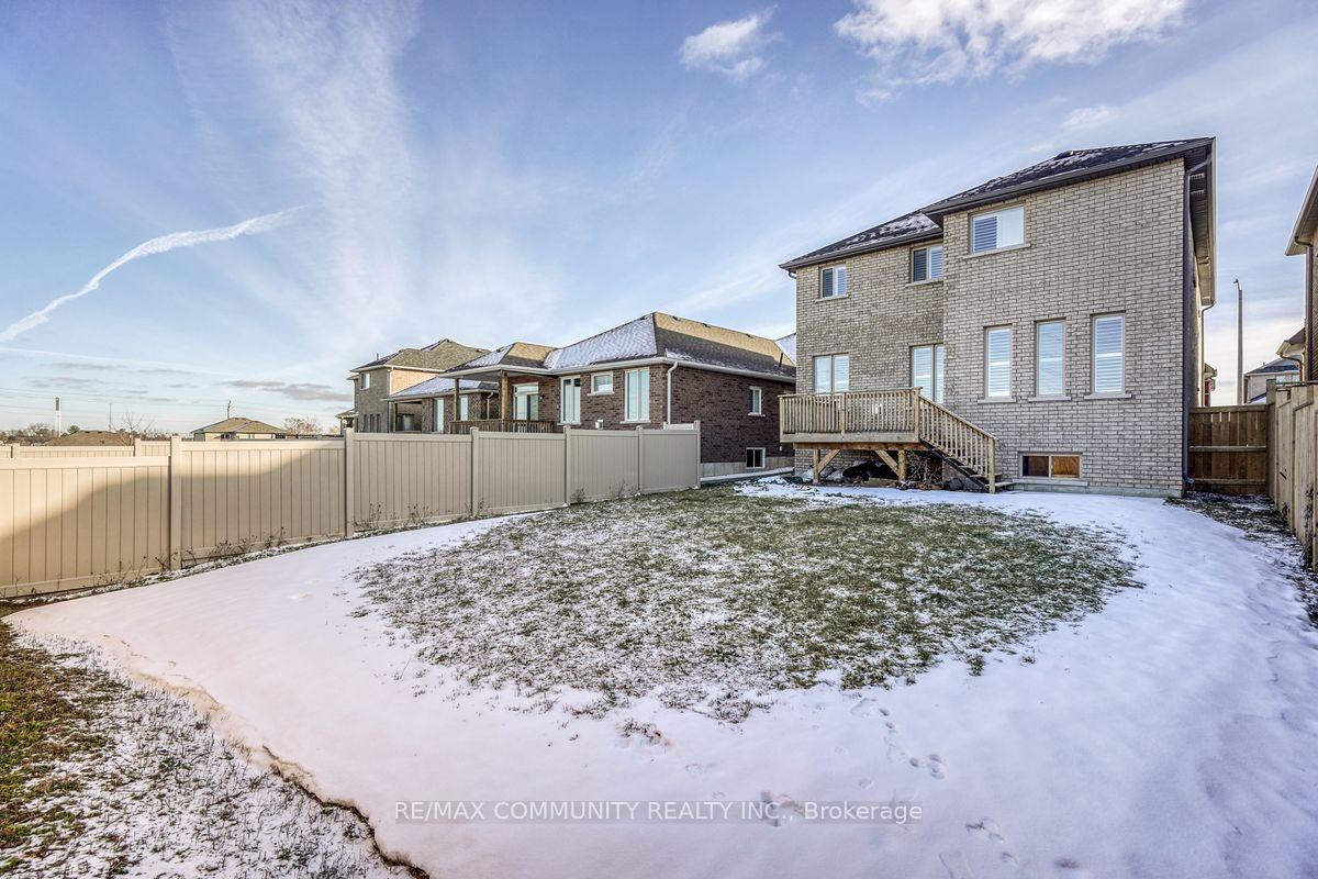 Photo 40 of 1556 Cahill Drive, Peterborough, Otonabee Ward 1 — HOMEH