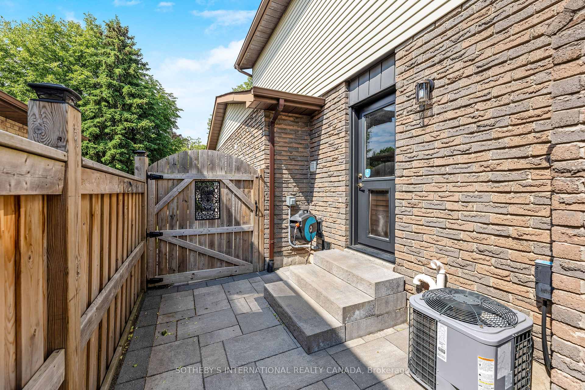 Photo 34 of 430 Gowland Crescent, Milton, Timberlea — HOMEH