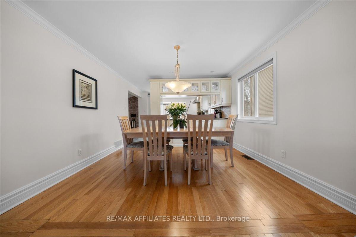 Photo 7 of 5952 Meadowglen Drive, Ottawa, Chapel Hill — HOMEH