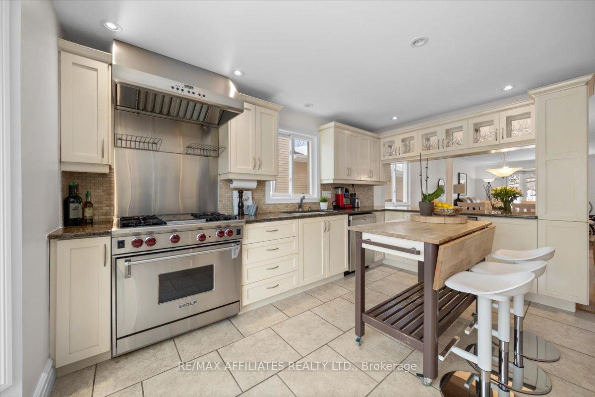 Photo 15 of 5952 Meadowglen Drive, Ottawa, Chapel Hill — HOMEH