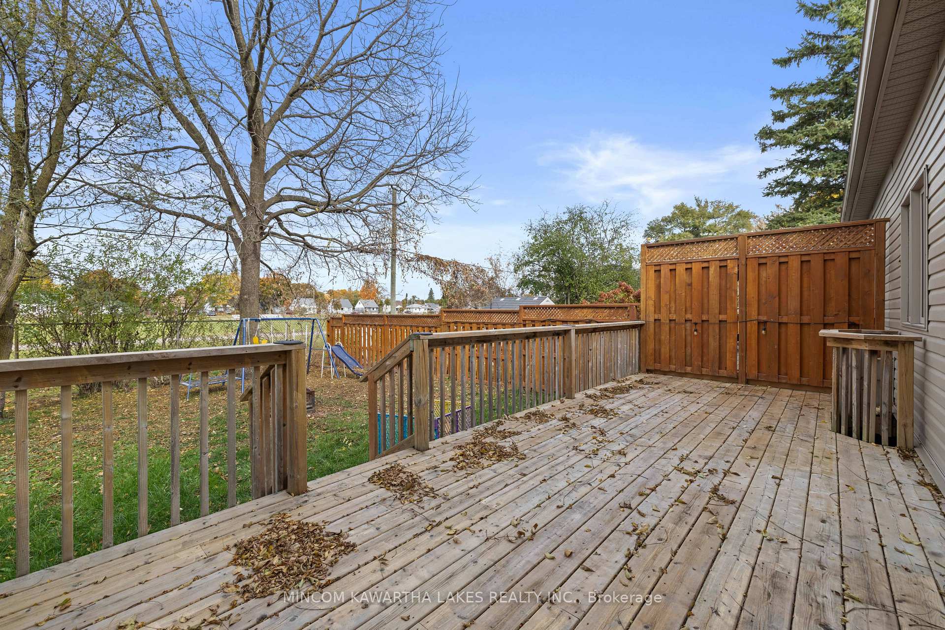 Photo 35 of 732 Orpington Road, Peterborough, Otonabee Ward 1 — HOMEH