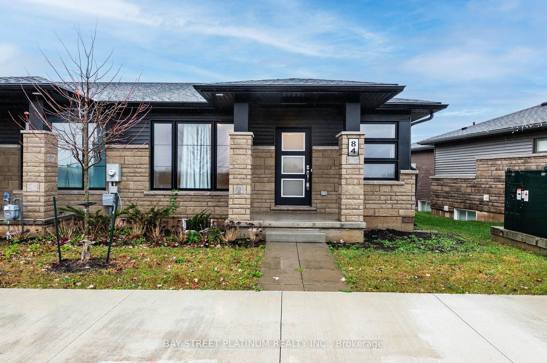 Photo 1 of 84 Summersides Boulevard, Pelham, Fonthill — HOMEH