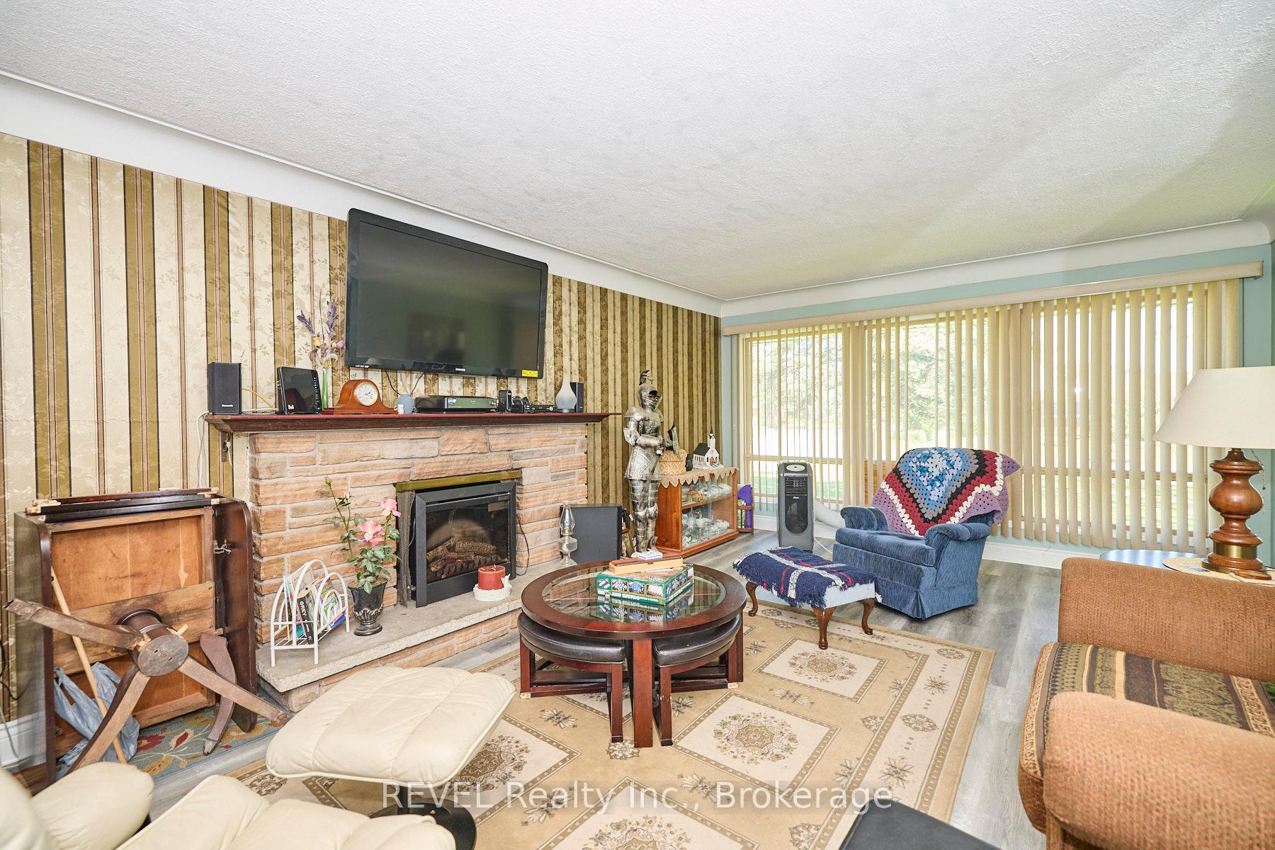Photo 7 of 7205 Sharon Avenue, Niagara Falls, Arad/Fallsview — HOMEH