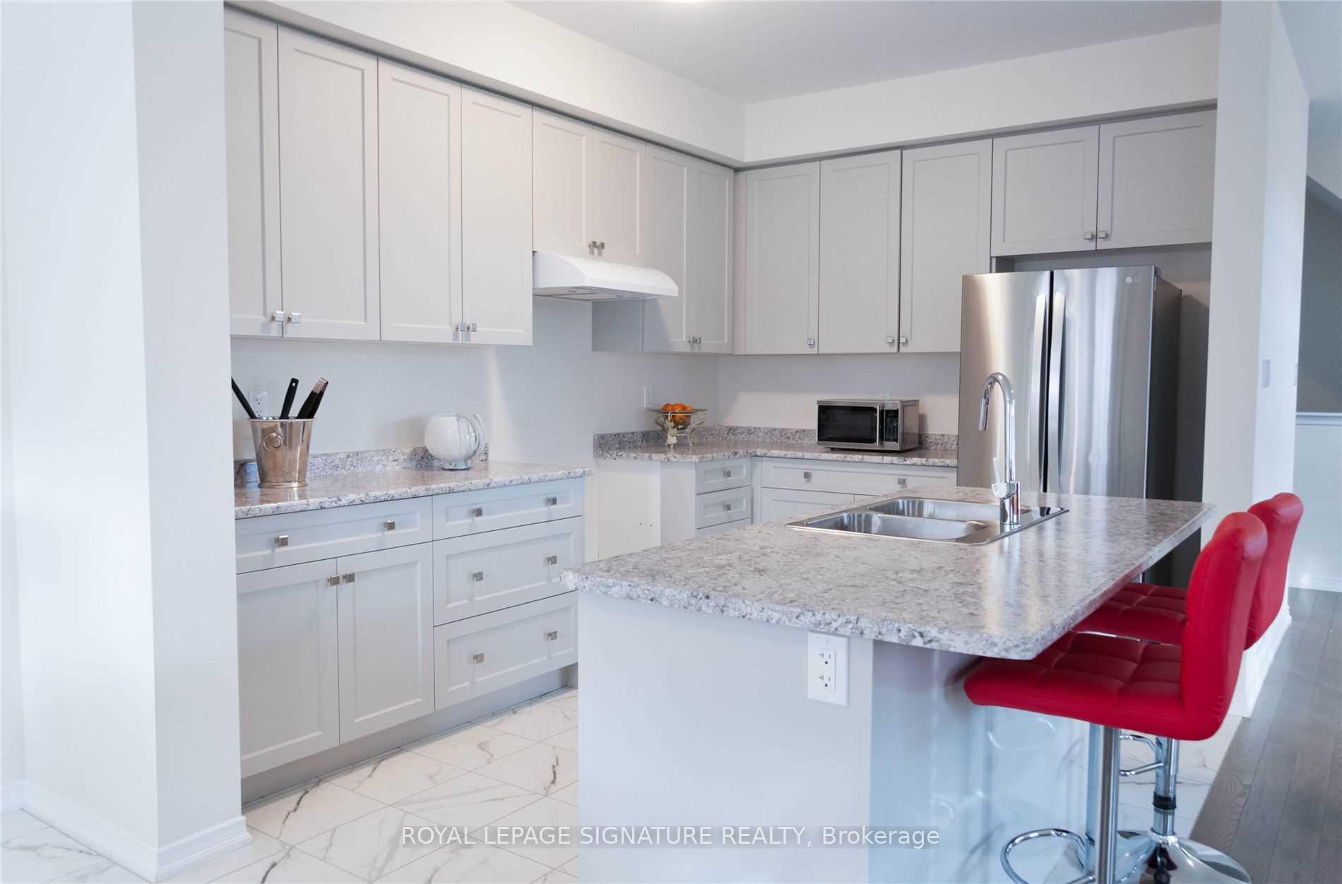 Photo 1 of Unit 21, 8317 Mulberry Drive, Niagara Falls, Brown — HOMEH