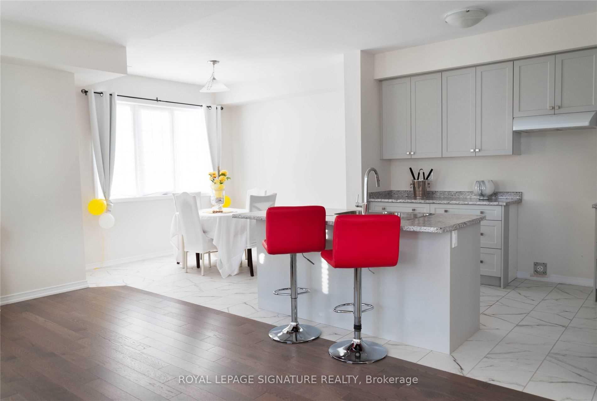 Photo 6 of Unit 21, 8317 Mulberry Drive, Niagara Falls, Brown — HOMEH