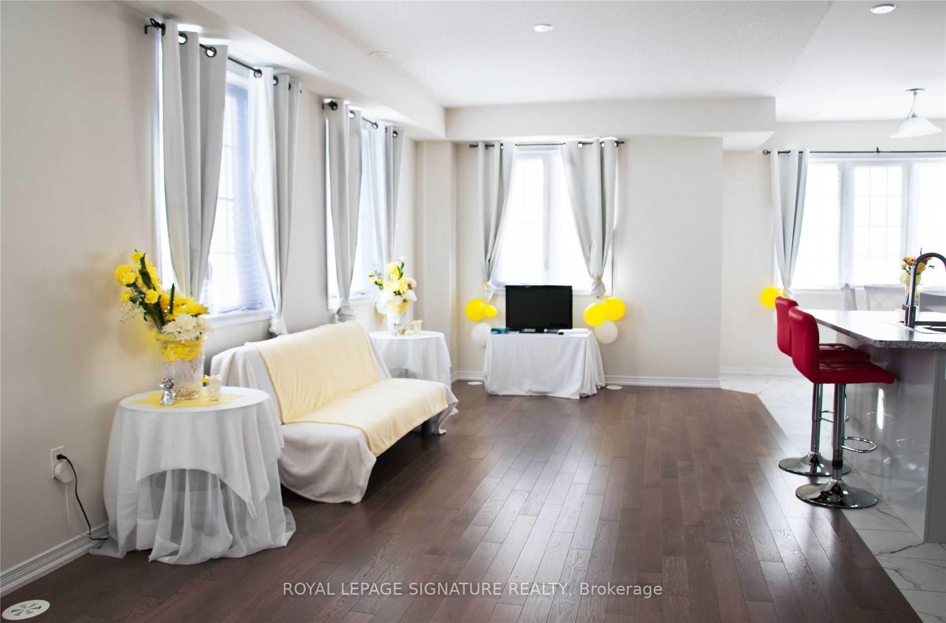 Photo 7 of Unit 21, 8317 Mulberry Drive, Niagara Falls, Brown — HOMEH