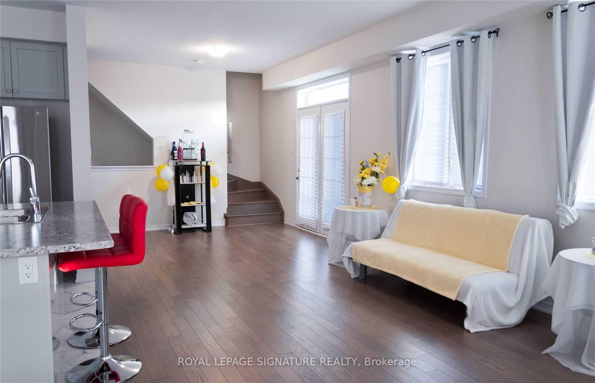 Photo 9 of Unit 21, 8317 Mulberry Drive, Niagara Falls, Brown — HOMEH