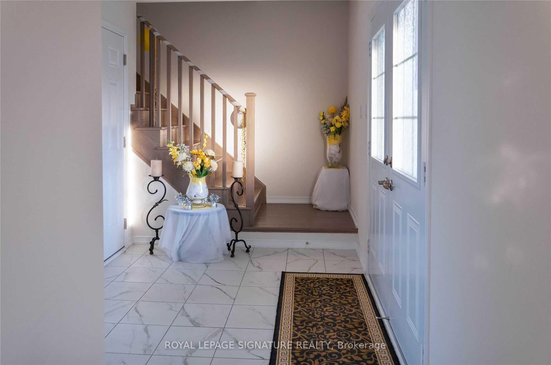 Photo 10 of Unit 21, 8317 Mulberry Drive, Niagara Falls, Brown — HOMEH