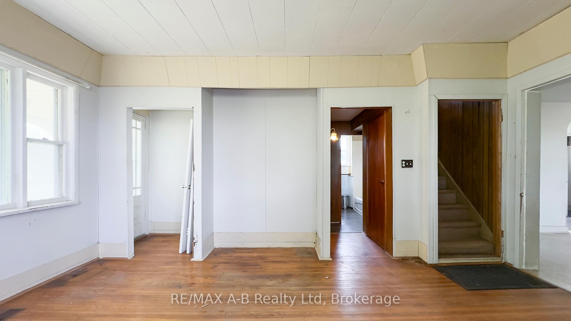 Photo 13 of 17570 Elginfield Road, Perth South, Blanshard — HOMEH