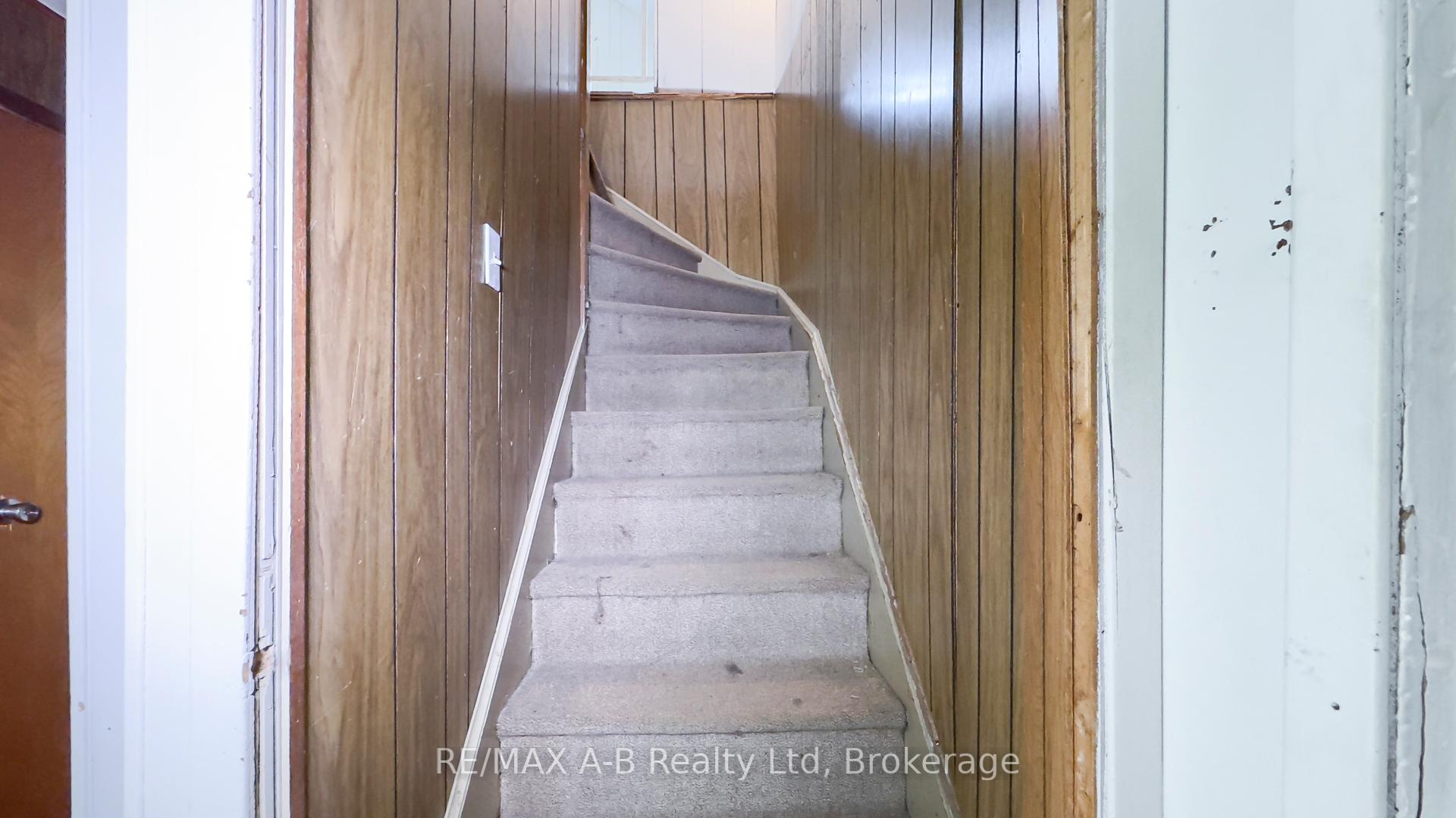 Photo 19 of 17570 Elginfield Road, Perth South, Blanshard — HOMEH