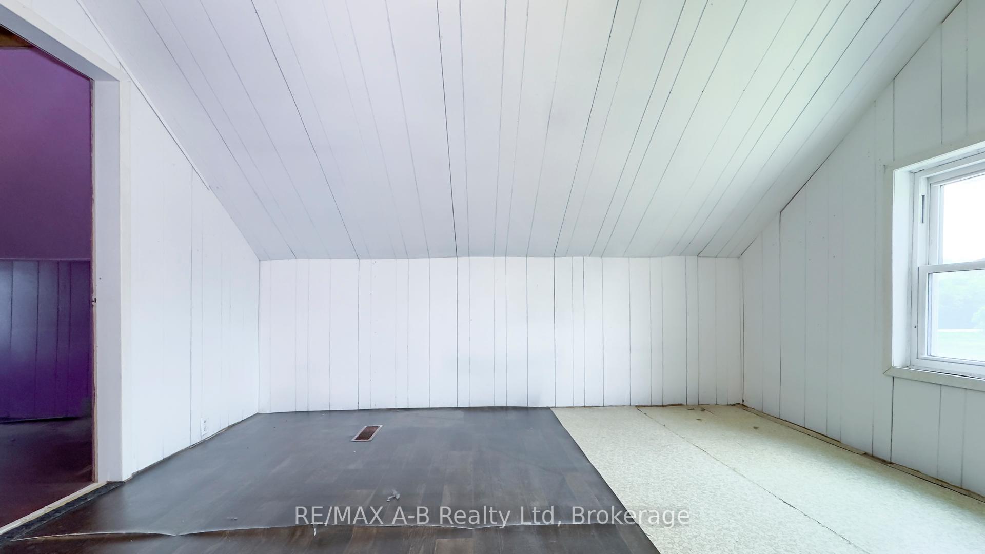 Photo 20 of 17570 Elginfield Road, Perth South, Blanshard — HOMEH