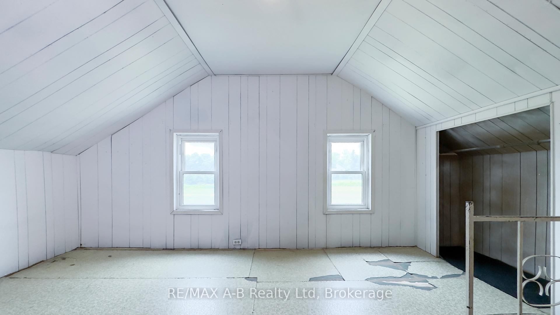 Photo 21 of 17570 Elginfield Road, Perth South, Blanshard — HOMEH