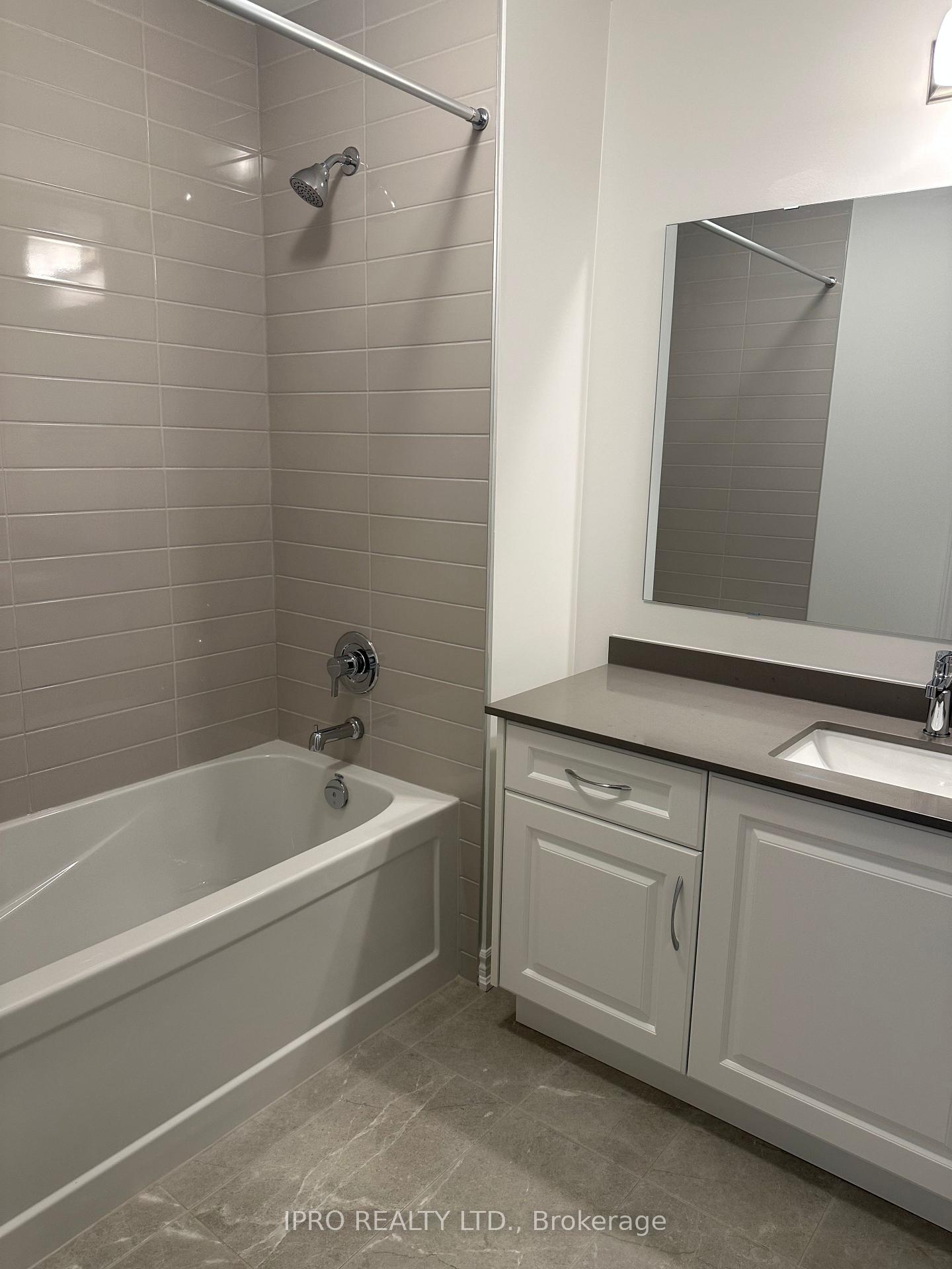 Photo 14 of 312 Bergamot Avenue, Milton, Walker — HOMEH