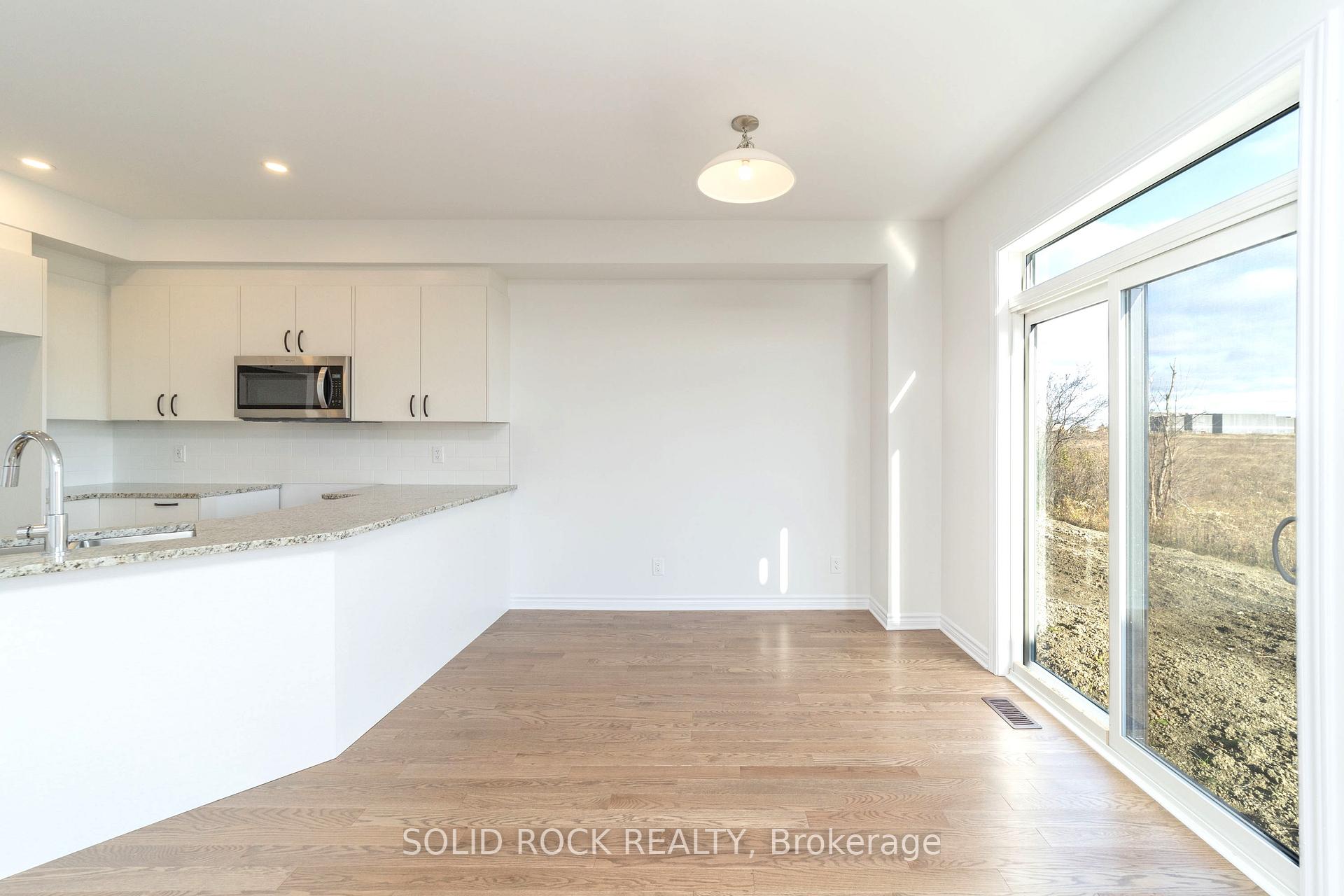 Photo 5 of 809 Cerulean Way E, Ottawa, Chapel Hill South - Orleans Village — HOMEH