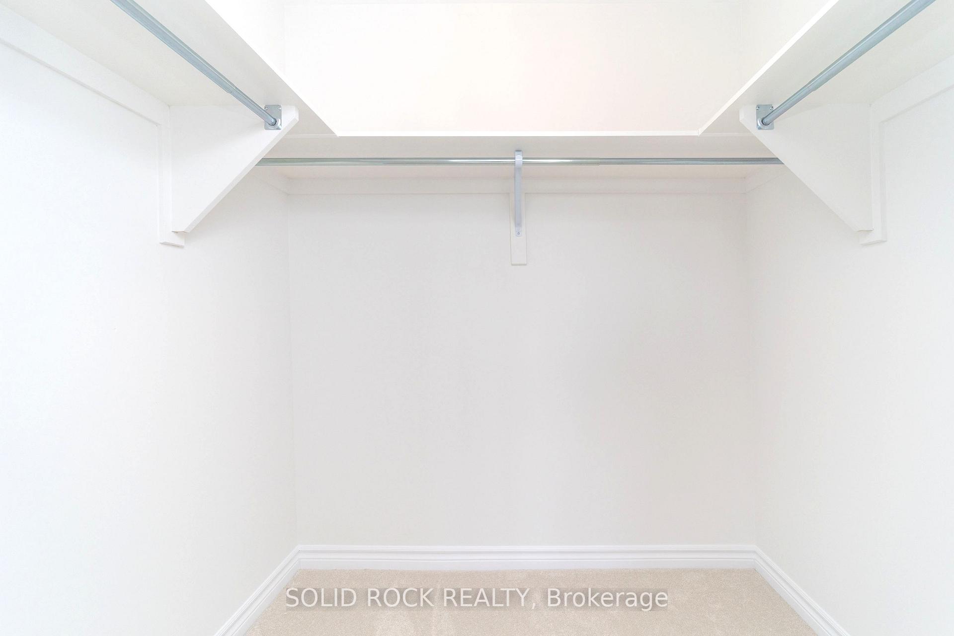 Photo 14 of 809 Cerulean Way E, Ottawa, Chapel Hill South - Orleans Village — HOMEH