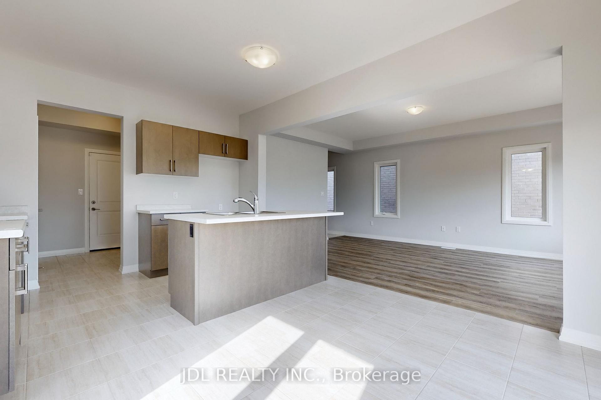 Photo 5 of Unit 1, 7461 Majestic Trail, Niagara Falls, Brown — HOMEH